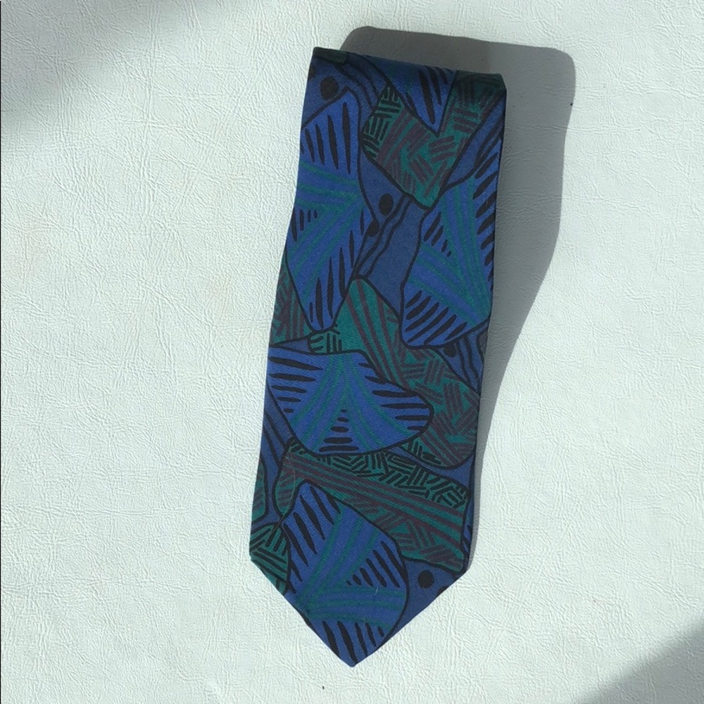 Secours 💯% Silk Tie w Geometric Shapes